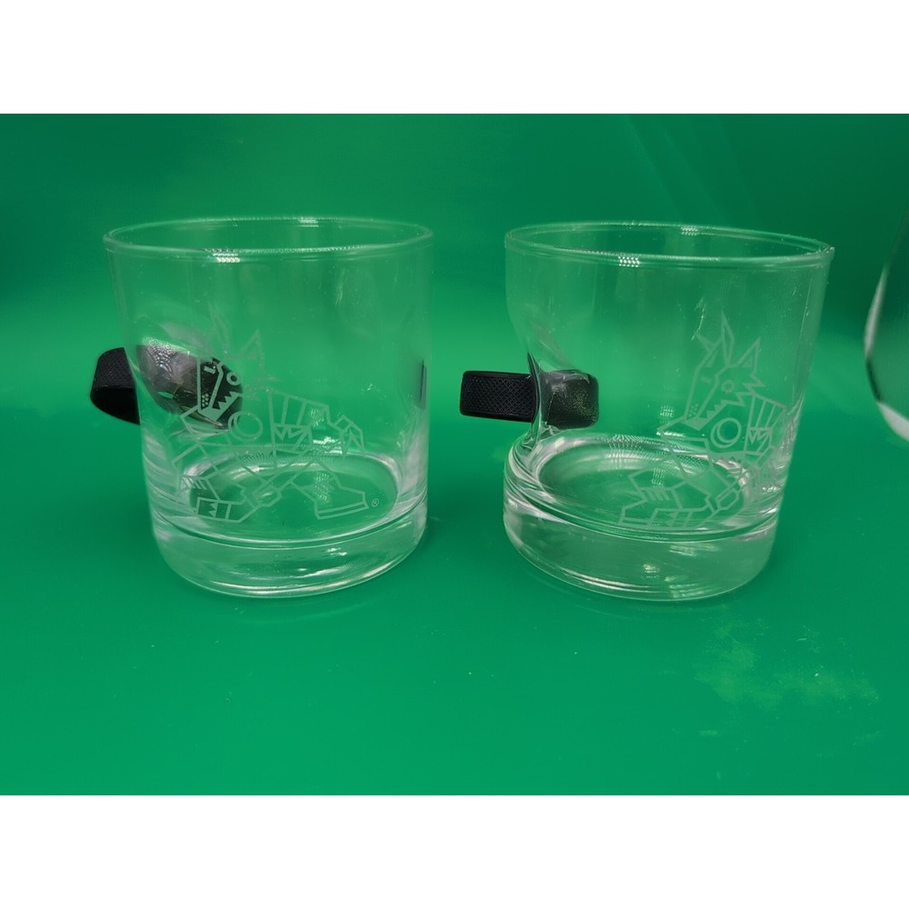 2 BenShot Arizona Coyotes Engraved "Rocks" Glasses With Embedded Hockey Puck NHL